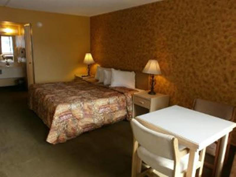 Howard Johnson Missoula Room photo